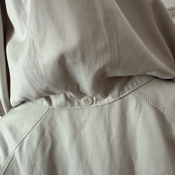 London Fog Women's Classic Tan Trench Coat - Picture 5 of 12